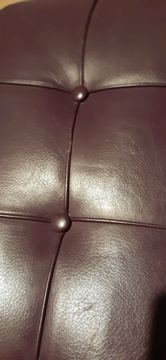 Image 1 of Pouf style Barcelone, marque Alivar, similicuir, piètement en X en métal