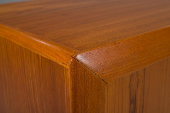 Image 1 of Buffet en teck par Ib Kofod-Larsen pour Faarup Møbelfabrik, 1960s