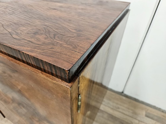 Image 1 of Art Deco dressoir van walnoot en wortelhout met aluminium onderstel, 1940