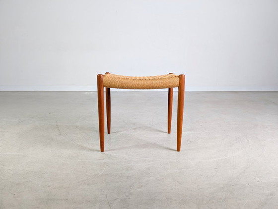 Image 1 of Originele Niels O Møller kruk J.L. Møllers model 80 Deens teakhout