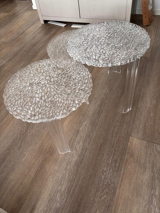 Image 1 of Kartel kunststof 3 stuks verschillende maten bijzettafels