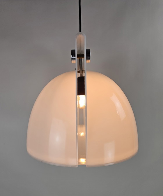 Modell Orion Hängelampe von Ermanno Lampa und Sergio Brazzoli für Guzzini – Pendelleuchten, Plastic, Vintage (photo 3 of 10)