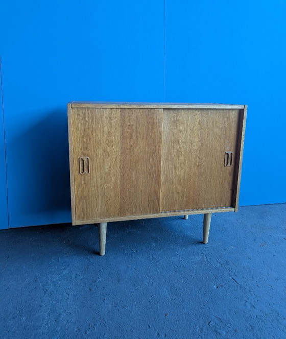 Image 1 of Mobiletto danese vintage con ante scorrevoli