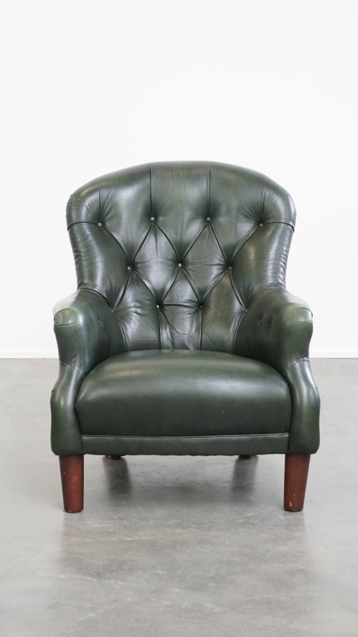 Fauteuil chesterfield en cuir de vachette vert de style anglais