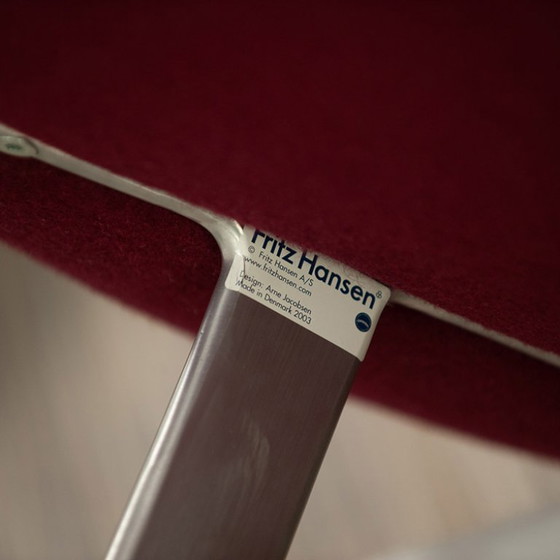 Image 1 of Fritz Hansen Schwanen-Sofa, 2-Sitzer