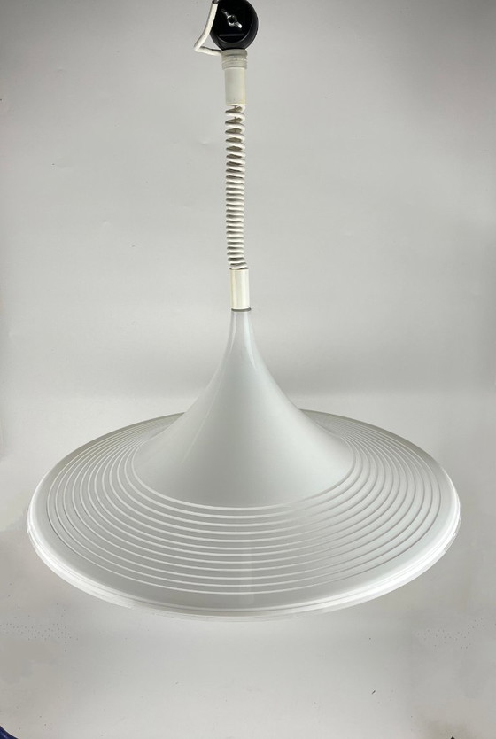 Image 1 of XL hanglamp in space age ontwerp Guzzini Meblo 1960 1970