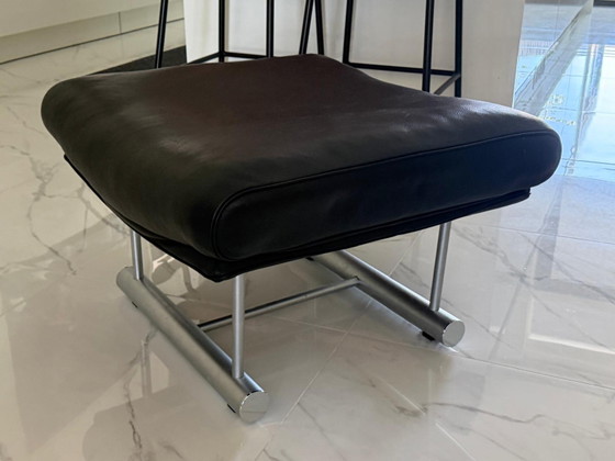 Rolf Benz Möbelset aus schwarzem Leder (Sofa, Sessel, Hocker und Barhocker) – 2 Sitzer Sofas, Leather (photo 3 of 5)