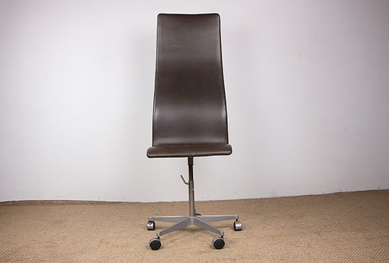 Image 1 of Serie von 4 Bürostühlen mit hoher Rückenlehne aus Leder und Aluminium Modell Oxford von Arne Jacobsen für Fritz Hansen 1980