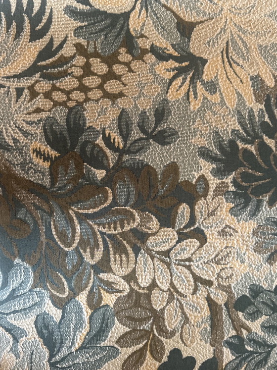 Image 1 of Pouf in 2 banden / tapisserie stof