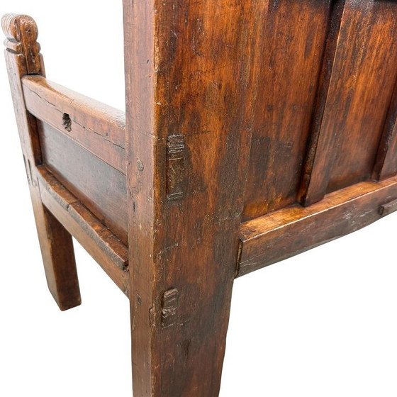 Image 1 of Panca antica spagnola in rovere – costruzione tradizionale con incastri a tenone e mortasa.