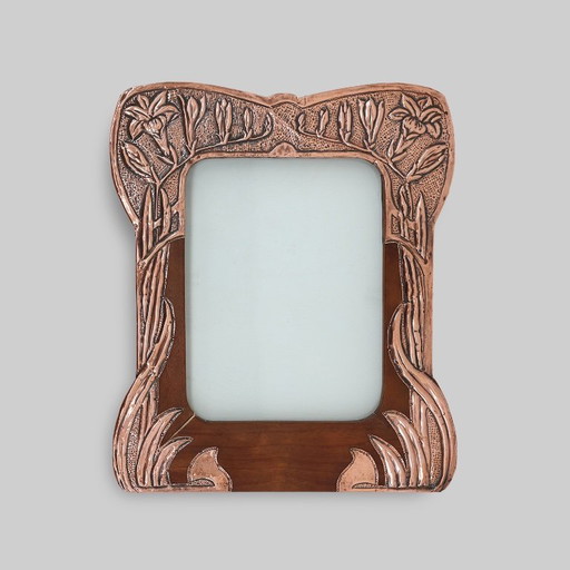 Cornice artistica in legno e rame sbalzato in stile Art Nouveau, Francia, ca. 1910