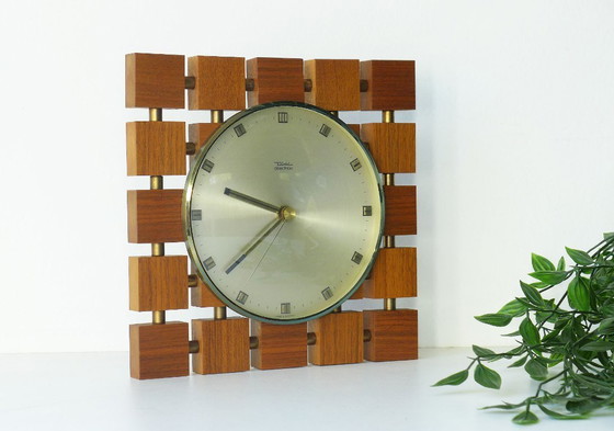 Image 1 of Vintage wandklok, teakhout en messing, Diehl Duitsland, Space Age design, Deens design.