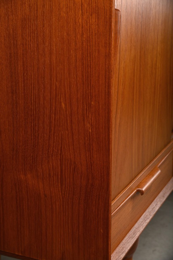 Gunni Omann Teak Sideboard oder Highboard für Omann Jun Møbelfabrik, Dänemark 1960er – Wood (photo 23 of 24)
