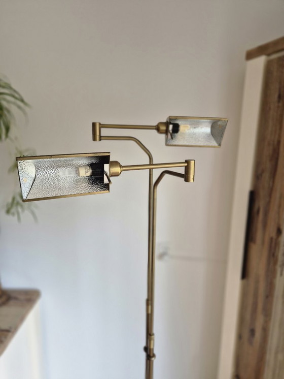Image 1 of Dubbele Leeslamp - Vloerlamp - Notaris vloerlamp - Dimmer - Metaal - Koper/Bronskleurig - In hoogte verstelbaar - Zwenkarm.