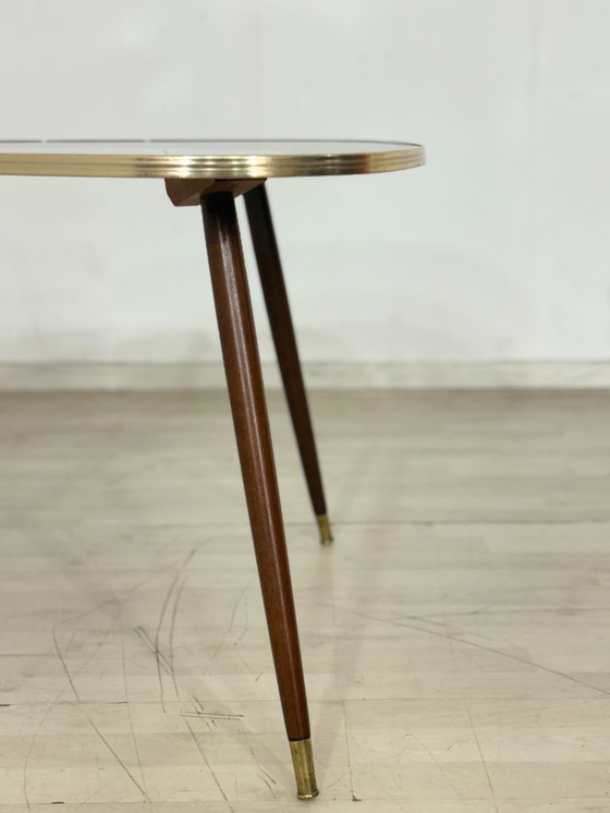 Image 1 of Beautiful vintage coffee table / living room table / kidney-shaped table / side table, mid-century style.