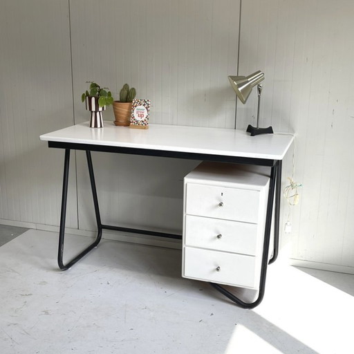 Vintage Bauhaus Stil Schreibtisch 60er Jahre Weiß Schwarz – bureau, Metal