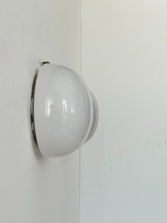 Image 1 of Een paar vintage wandlampen van opaalglas, Frankrijk, 1970