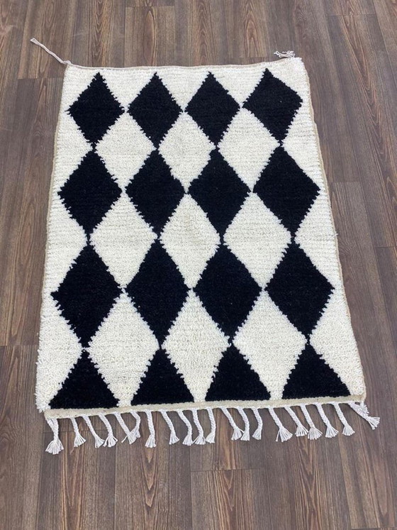 Handmade Black-White Wool Rug 150/200cm – Rugs & carpets (photo 5 of 5)