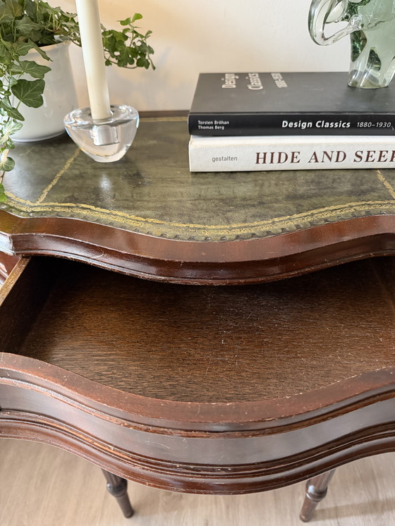 Image 1 of Mesa auxiliar de recibidor semicircular clásica