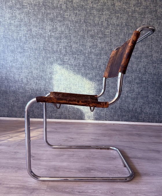 Image 1 of Vintage Thonet S33 van Mart Stam, met een bijzondere patina, circa jaren 60.