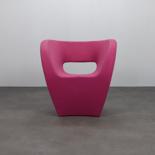 Twee Victoria & Albert fauteuils van Ron Arad voor Moroso, Italië, jaren 2000.