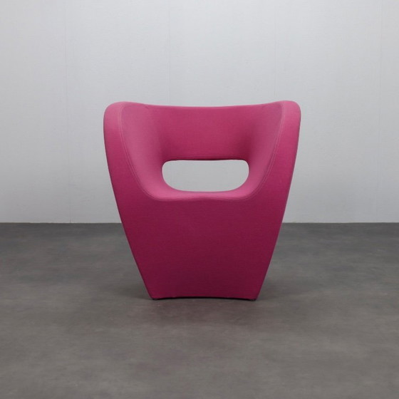 Image 1 of Twee Victoria & Albert fauteuils van Ron Arad voor Moroso, Italië, jaren 2000.