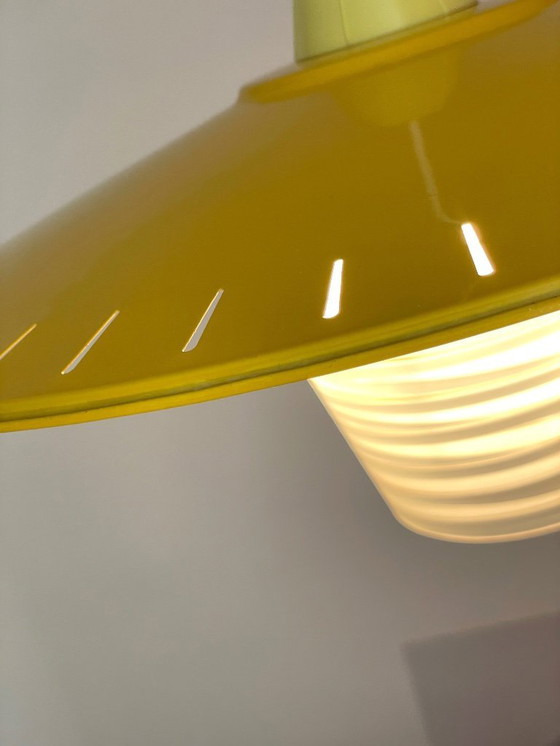Image 1 of Lampada Mid Century Modern in vetro opalino, design olandese