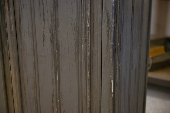 Distressed wardrobe from the 1950s. – Wood, Vintage (photo 9 of 15)