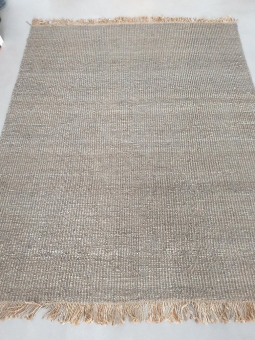New hand-knotted jute carpet