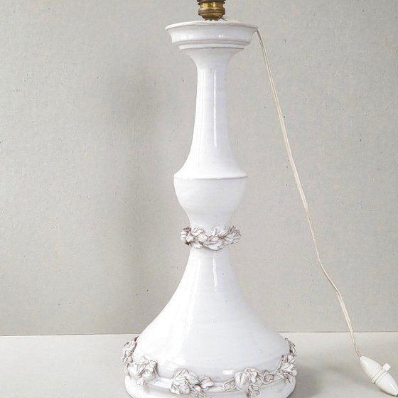 Image 1 of Vintage Italiaanse keramische lamp uit de jaren 50 met bloemversiering.