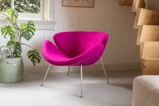 Originele Vintage Artifort Orange Slice Gerestaureerd En Gestoffeerd In Kvadrat Divina