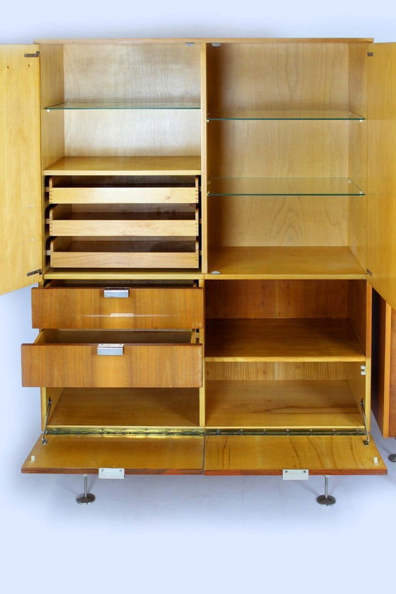 Image 1 of Gabinetes de fresno y nogal de mediados de siglo de Jitona, década de 1960, juego de 2