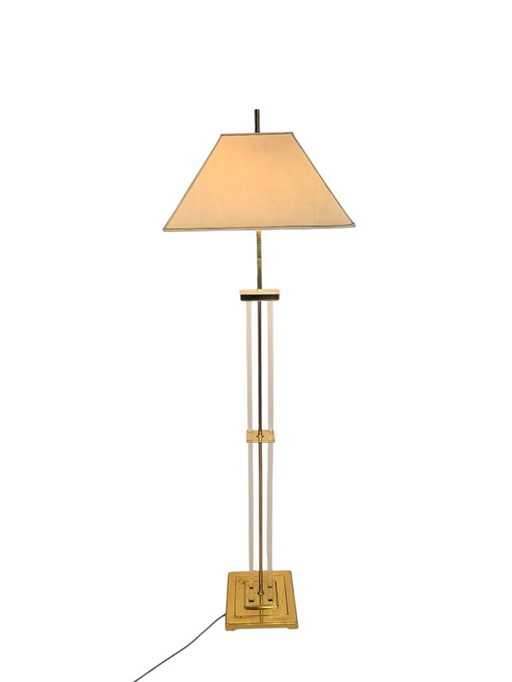 Lámpara de pie de lucita de latón y plexiglás