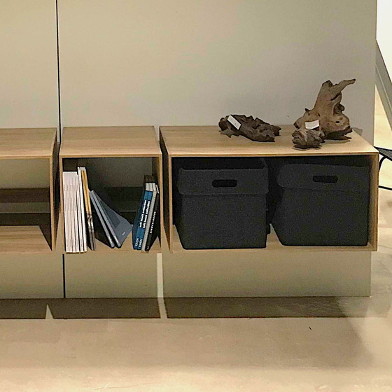 Image 1 of Armadio a muro R-box con etichetta privata