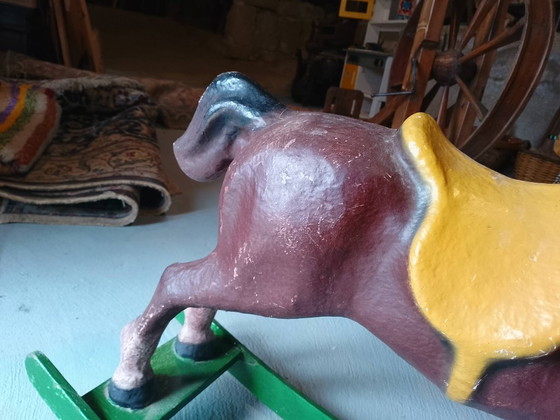 Image 1 of Cheval à bascule en carton des années 1950