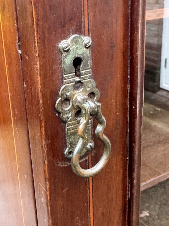 Image 1 of Vetrina in mogano massello | 1890–1900 | Neorinascimentale / Art Nouveau | Intarsi ovunque!