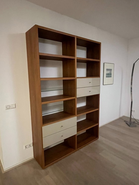 Image 1 of Bibliothèque de la série « now! time » de Hülsta