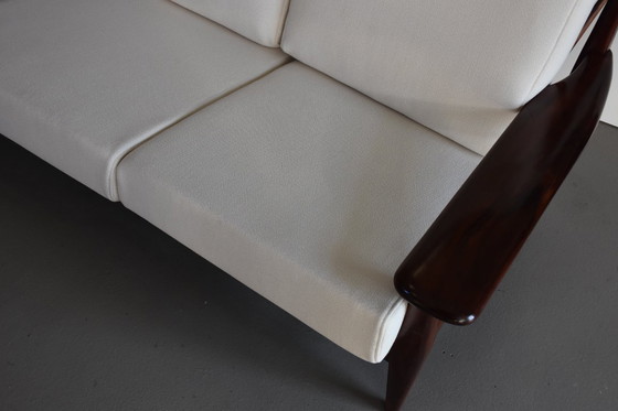 Image 1 of Divano con schienale alto rivestito in stile Mid-Century