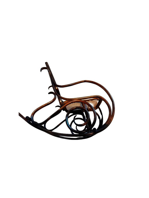 Sedia a dondolo in legno vintage | stile Thonet