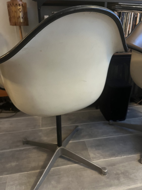 2 chaises Eames Herman Miller – Fauteuils, Aluminium, Fiberglass (photo 7 of 15)