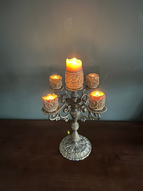 Image 1 of Candelabro di metà secolo in stile storicista, pesante candelabro a 5 bracci con candele decorative originali, anni &#39;60-&#39