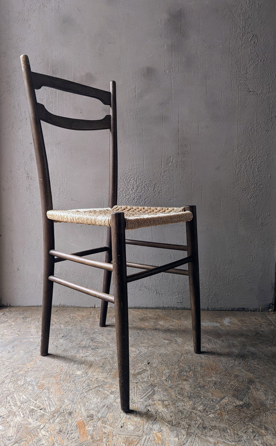 Image 1 of Conjunto de 2 sillas de estilo Gio Ponti, ligeras y de fabricación italiana.