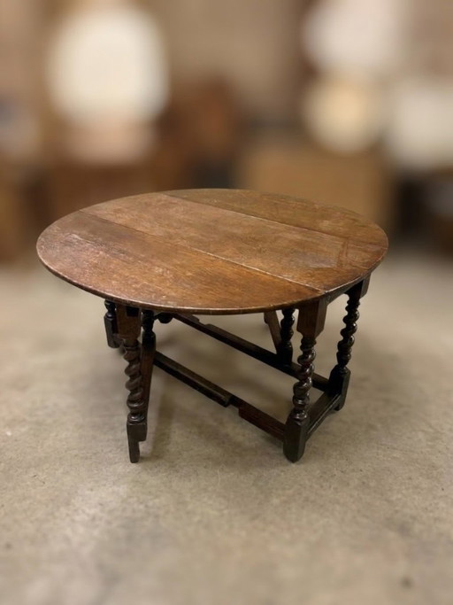 Mesa plegable Gateleg inglesa antigua de roble con patas torneadas – Siglo XIX