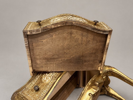 Vintage Florentijnse Nachtkastje / Ladekast – Handgeschilderd, Gouddecor, 2 Laden – Ladekasten, Wood (photo 11 of 13)