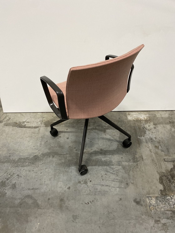 Image 1 of Chaise Ahrend Well - roze