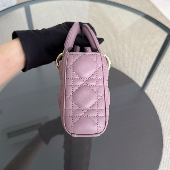 Image 1 of DIOR D-JOY SMALL LADY - PIEL DE CORDERO CON TRAJES CANNAGE Y HERRAJES DE ORO ROSA