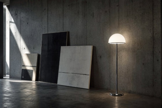 Image 1 of Vintage Zweedse vloerlamp van chroom en wit acryl van Nybro Armaturfabrik, jaren 70.