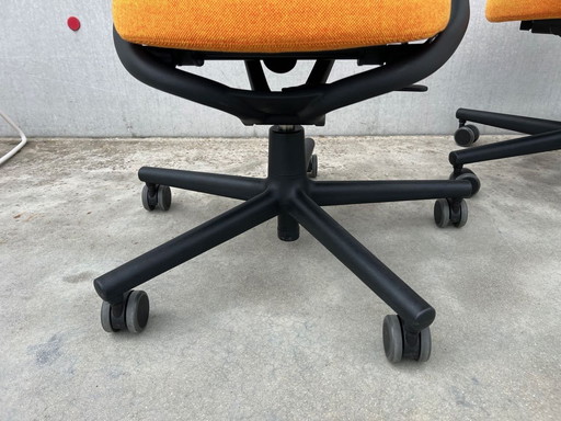 2 chaises de bureau Vitra Allstar