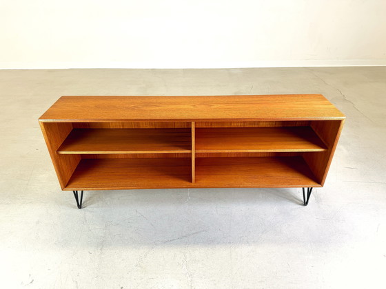 Image 1 of Mid Century Sideboard Wk Möbel Teak Table basse Hairpin Vintage