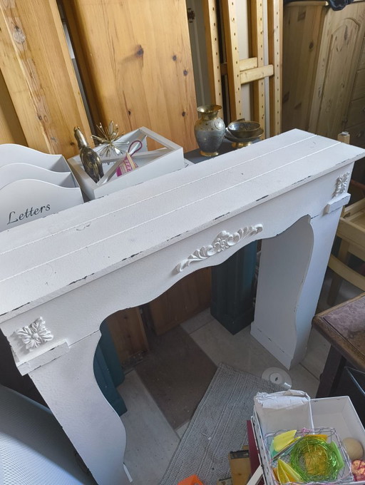Fireplace mantels